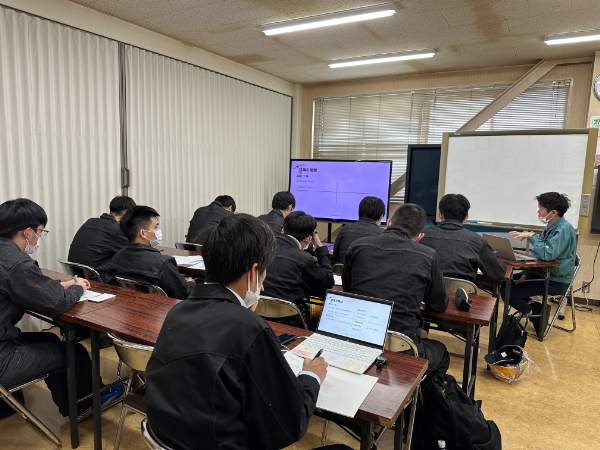 入社式の様子03