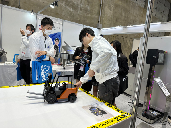 「おかやまテクノロジー展(OTEX)に出展」の様子02